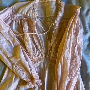 Baby pink embroidered lace 30s top from Italy Medium